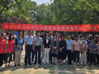 山东省粮油检测中心举办“少吃油 吃好油 更健康”科技周活动