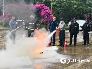 南方电网兴义供电局开展2025年消防培训及应急疏散演练