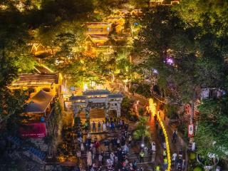 红叶柿岩端午假期“白加黑”游玩攻略已就位，邀你共赴风雅盛宴！