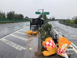 河北高速交警二支队提醒：累了困了别硬撑，疲劳驾驶“驶”不得