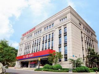 青岛银行济南分行：以温情服务为笔 绘就消保新图景