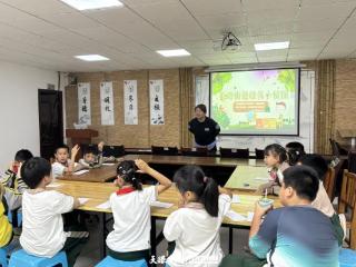 观山湖区长岭街道会展城社区关工委开展垃圾分类课堂活动