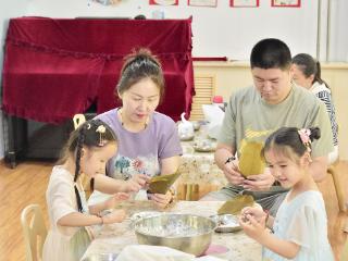 跨越千年的童趣奇遇！蒙润幼教集团带你AI穿梭时光
