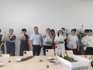 邮储银行临沂市兰陵县支行举办端午节包粽子活动