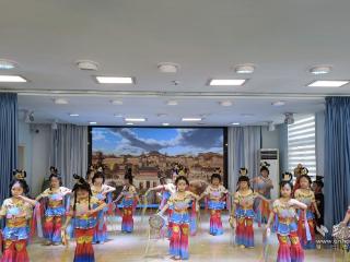 美润成长！稚美幼儿园童剧展演融美德
