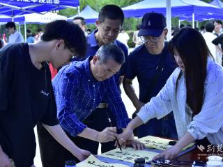 武交院千名学子用非遗“致匠心”