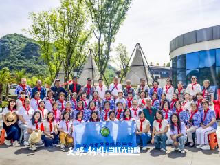 安顺市老年摄影学会开展“艺体活动显身手 童心飞扬庆六一”活动