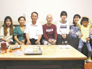 安于清贫乐奉献德孝传家扬大爱 陈青松家庭获第三届“全国文明家庭”称号