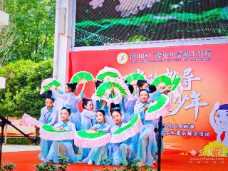 武汉市洪山区广埠屯小学湖工分校“立美大舞台”唱响强国少年梦