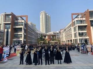 童心绘梦 科技赋能 |青岛西海岸新区珠江路小学举办2025年庆祝“六一”嘉年华活动