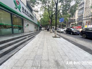 眨眼石没了！贵阳市北路部分人行道完成改造，市民叫好