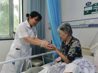 菏泽博爱医院：浓情端午粽飘香 “医”心“医”意送健康