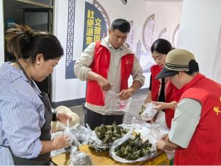 临沂沂河新区凤凰岭街道：粽叶飘香迎端午