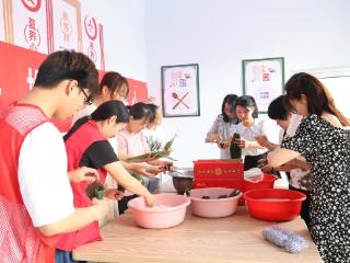 平邑县民政局开展“佳节粽飘香·民政伴爱行”主题活动