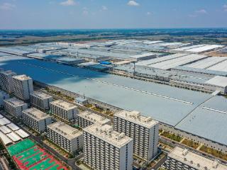 航拍比亚迪济南基地，从田野到汽车工业园的3年巨变