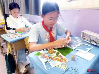 青艾缀门传楚韵 青岛郑州路第二小学开展端午节活动
