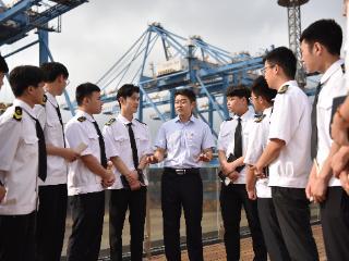 青岛港湾职业技术学院：练就“金蓝领”真本领，拓宽就业新“港湾”