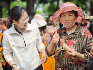 环翠楼街道：多彩端午活动绘就社区幸福画卷