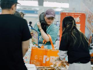 当非遗遇上萌宠：青岩假日酒店宠物博览会玩转文化新体验