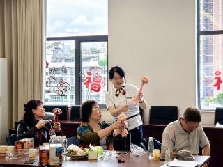 工行贵州贵阳乌当支行开展“粽香四溢·幸福安康”主题活动