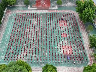 贵州：非遗大课间 秀出“最炫民族风”