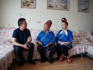 苗族古歌传承人张洪珍：为千年苗歌续火添柴