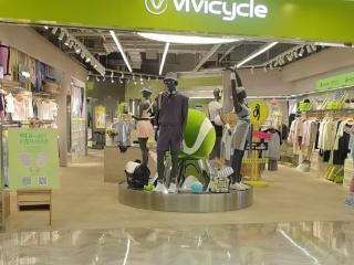 刘畊宏爆红3年，粉丝首次跌破6000万，线下运动品牌门店开业一周实景曝光