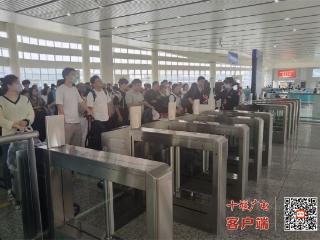 假期尾声，十堰铁路公路客流平稳有序