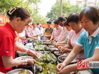 邢台市信都区孔村小区举办“粽香情暖 榜样领航”主题活动