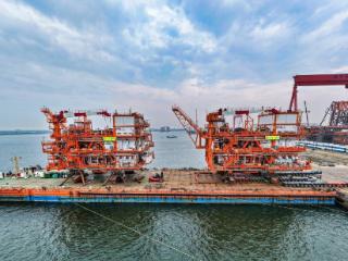 天津：渤海亿吨级油田海上平台陆地建造工作收官