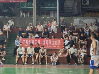 贵州银行锦屏支行：扣篮三分显风采，反诈十分护钱袋