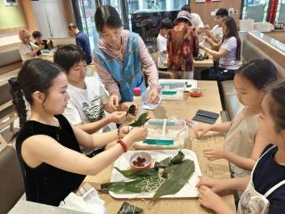 济宁太白湖新区许庄街道北湖湾社区举办“粽香飘溢 蛋趣横生”端午主题活动