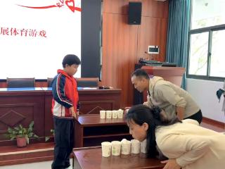 情暖六一 与爱同行——上饶市明叔小学党支部开展“六一”儿童节帮扶学生活动