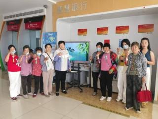 莱芜农商银行南冶支行：粽香端午 香囊寄情